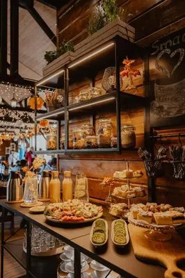 Jedzenie w hostelu lub w pobliżu