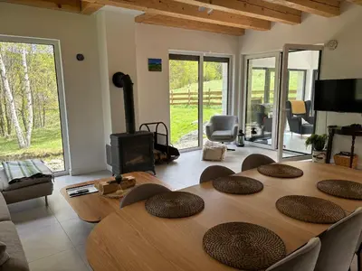 Telewizja i/lub zestaw kina domowego w obiekcie Helenowa Polana