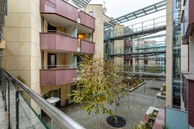 Budynek, w którym mieści się apartament