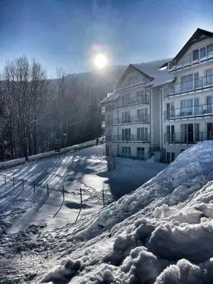 Obiekt Apartament Pod Wyciągiem - Czarna Góra Resort & SPA zimą