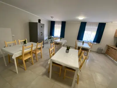 Kuchnia lub aneks kuchenny w obiekcie Hotelik Nad Zalewem 10 km od Legnicy