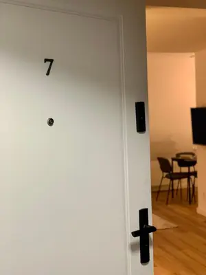 Telewizja i/lub zestaw kina domowego w obiekcie Apartament PIĘTROWY 55m w samym centrum miasta z DARMOWYM parkingiem VII