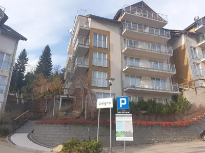 Budynek, w którym mieści się apartament