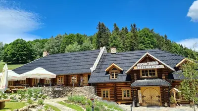 Budynek, w którym mieści się apartament