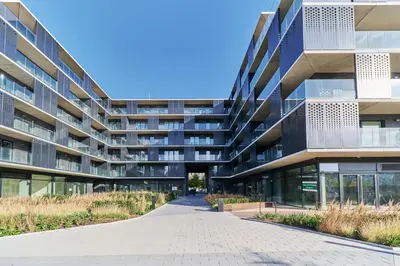 Budynek, w którym mieści się apartament