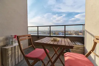 Balkon lub taras w obiekcie Apartment Wrocław Krakowska with Balcony and FREE GARAGE by Noclegi Renters