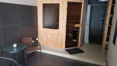 Telewizja i/lub zestaw kina domowego w obiekcie 