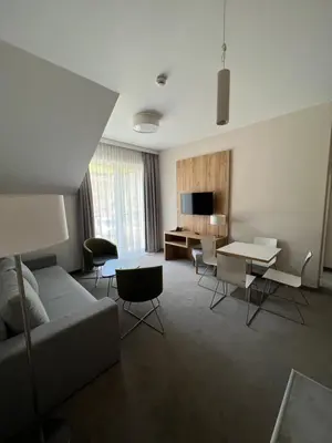 Część wypoczynkowa w obiekcie Aparthotel Apartamenty Czarna Góra 340
