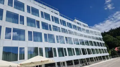 Budynek, w którym mieści się apartament