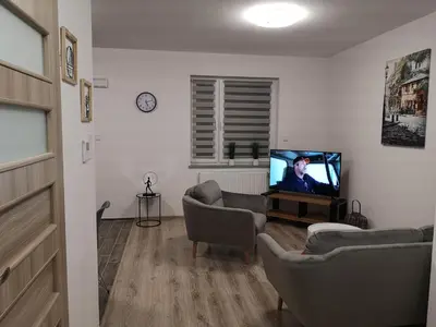 Telewizja i/lub zestaw kina domowego w obiekcie Apartament Marzenie 2 - Opole