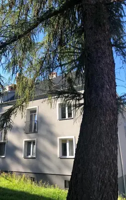 Budynek, w którym mieści się apartament