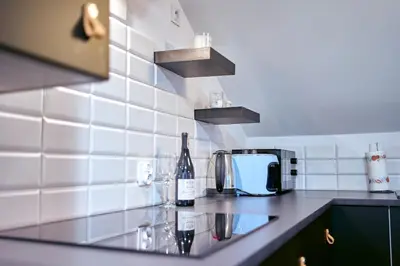 Kuchnia lub aneks kuchenny w obiekcie LAGUNA Apartament Polanica Residence 59 z klimatyzacją