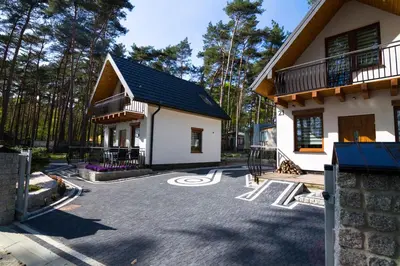 Budynek, w którym mieści się dom wakacyjny