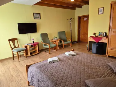 Telewizja i/lub zestaw kina domowego w obiekcie Restauracja Joanna