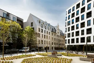 Budynek, w którym mieści się apartament