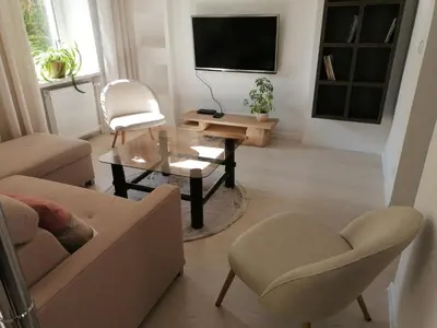 Telewizja i/lub zestaw kina domowego w obiekcie Apartament u Przewodnika Sudeckiego
