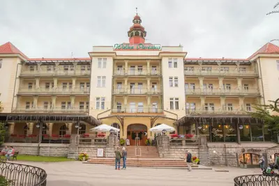 Budynek, w którym mieści się apartament