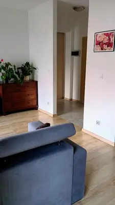Część wypoczynkowa w obiekcie Apartament Kwiatowy klimatyzowany