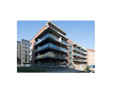 Budynek, w którym mieści się apartament