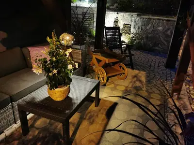 Część wypoczynkowa w obiekcie Kryształowy Apartament z pięknym ogrodem w centrum uzdrowiska