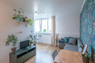 Telewizja i/lub zestaw kina domowego w obiekcie Green studio in the city center of Wroclaw