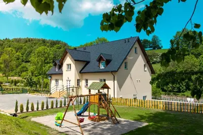 Budynek, w którym mieści się apartament