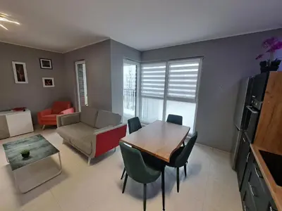 Telewizja i/lub zestaw kina domowego w obiekcie Apartament DIAMENTOWY z garażem -Centrum Gliwic