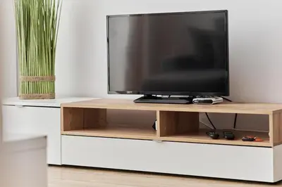 Telewizja i/lub zestaw kina domowego w obiekcie Apartment Krakowska 39 with AC & PARKING & LOGGIA Wrocław by Noclegi Renters