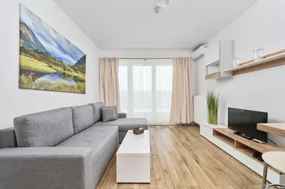 Telewizja i/lub zestaw kina domowego w obiekcie Apartment Krakowska 39 with AC & PARKING & LOGGIA Wrocław by Noclegi Renters