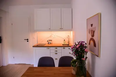 Kuchnia lub aneks kuchenny w obiekcie Apartamenty Turystyczna 25 blisko centrum, z dodatkowym bezpłatnym parkingiem w centrum miasta