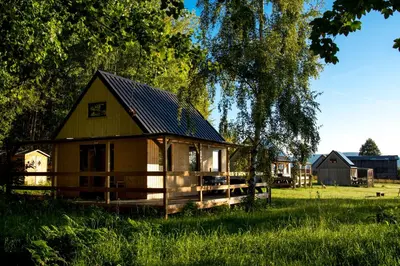 Ogród w obiekcie Domki na Krzywej Łące