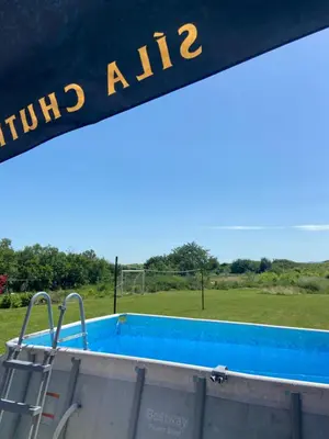 Basen w obiekcie Pokoje gościnne Ścibórz lub w pobliżu