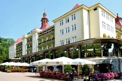 Budynek, w którym mieści się ośrodek wypoczynkowy