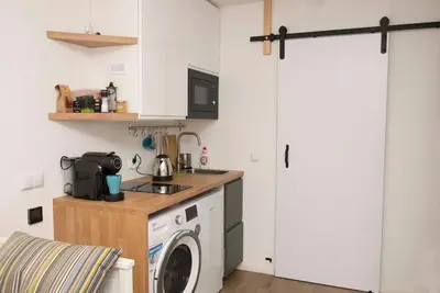 Kuchnia lub aneks kuchenny w obiekcie Apartament przy deptaku i Parku Zdrojowym - Polanica Zdrój