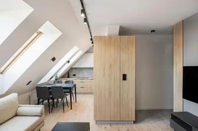Telewizja i/lub zestaw kina domowego w obiekcie AS-HOME Dwupoziomowy apartament przy Dworcu PKP PARKING FREE