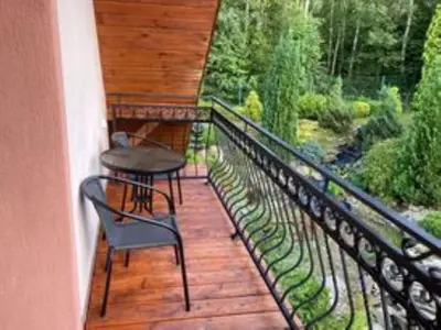 Balkon lub taras w obiekcie Apartamenty Brzozowe Zacisze