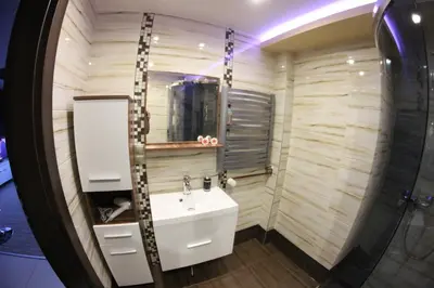 Łazienka w obiekcie Black & White Komfortowe Apartamenty 2 km od Centrum