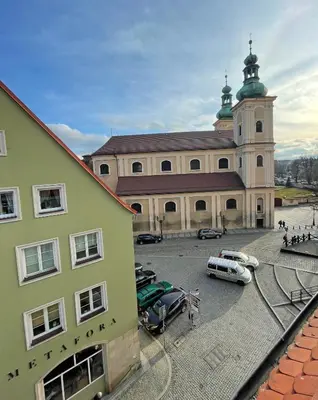 Budynek, w którym mieści się apartament