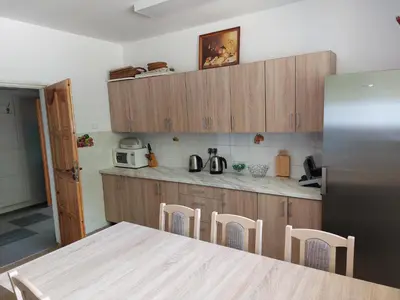 Kuchnia lub aneks kuchenny w obiekcie Ośrodek ANKAR