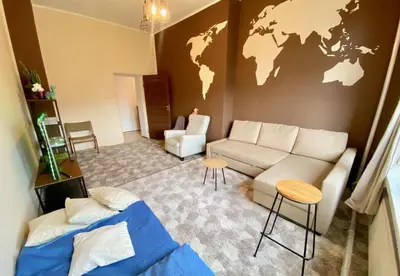 Część wypoczynkowa w obiekcie Apartament w centrum Wrocławia w kamienicy