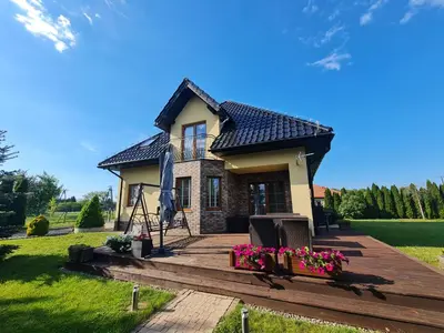 Budynek, w którym mieści się willa