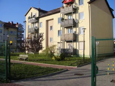 Budynek, w którym mieści się apartament