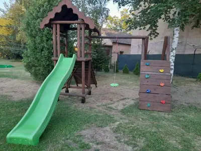 Plac zabaw dla dzieci w obiekcie HARCÓWKA