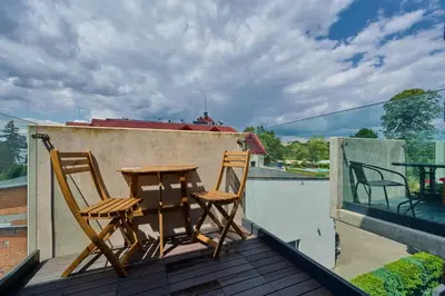 Balkon lub taras w obiekcie Apartment By the Oder River Wrocław by Noclegi Renters