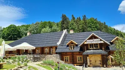 Budynek, w którym mieści się apartament