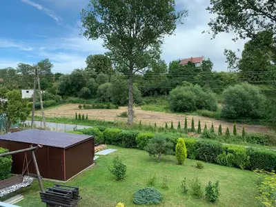 Ogród w obiekcie Apartament DWA DĘBY