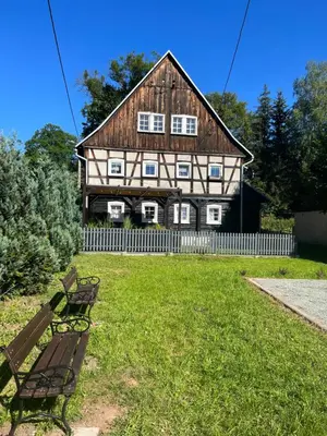 Ogród w obiekcie Apartament Empujon Sokołowsko