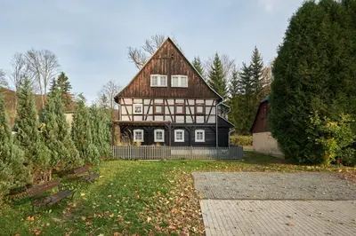 Budynek, w którym mieści się apartament