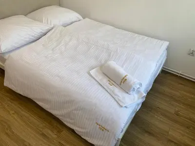 Łóżko lub łóżka w pokoju w obiekcie Apartament F21B Deluxe w Bielawie Góry Sowie