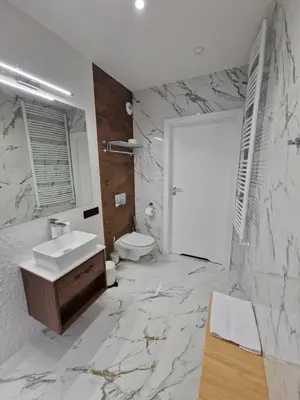 Łazienka w obiekcie Brossa Apartments, 24h self check in, Klima, AirCond